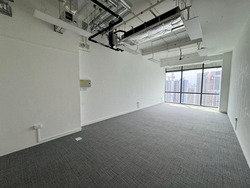 Woods Square (D25), Office #606407741